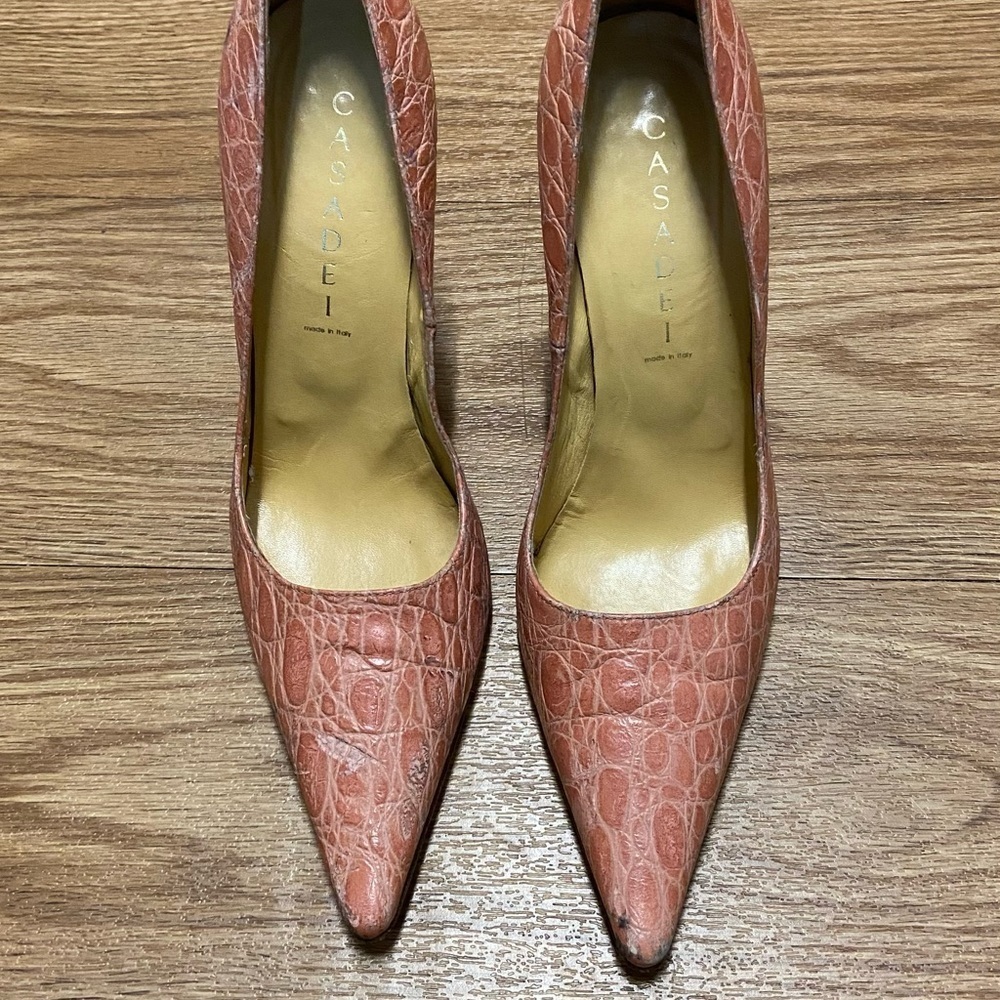 CASADEI Crocodile Pointed-Toe Pumps - Picture 5 of 12